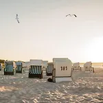 White Pearl Apartment 4 05