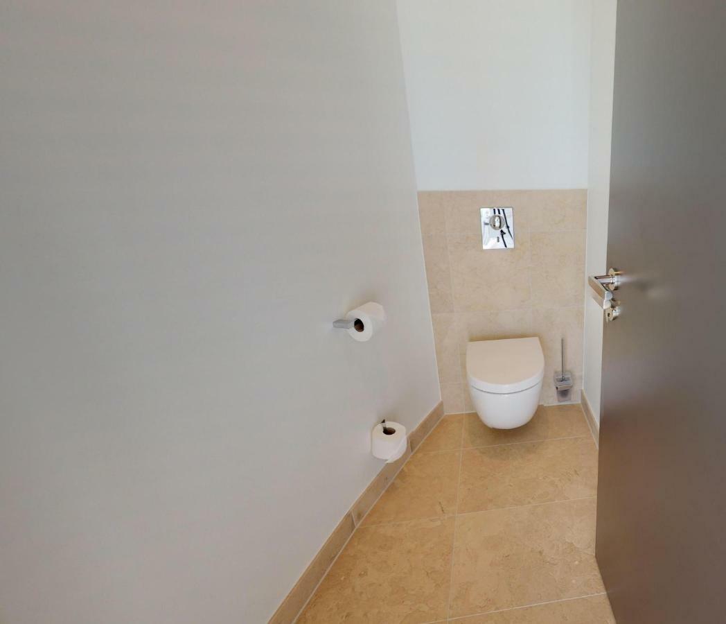 White Pearl 4 05 Apartment